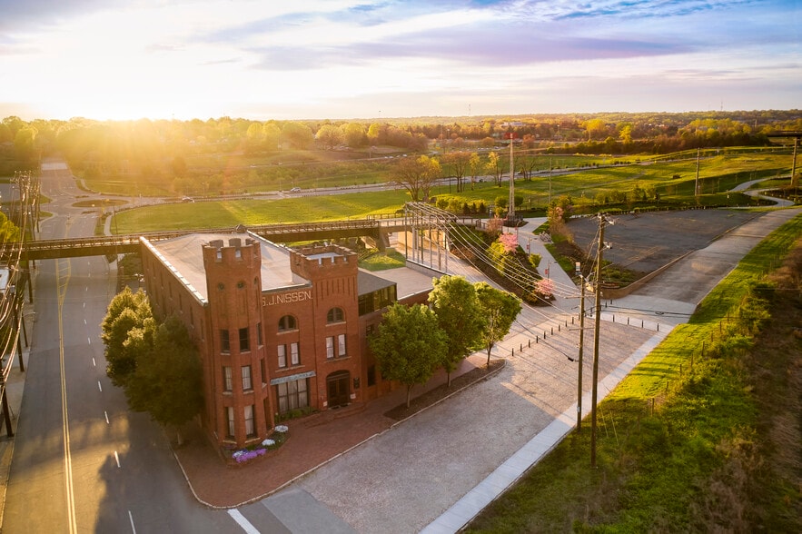 More Photos Of 310 E Third St, Winston-Salem Office Residential For Sale