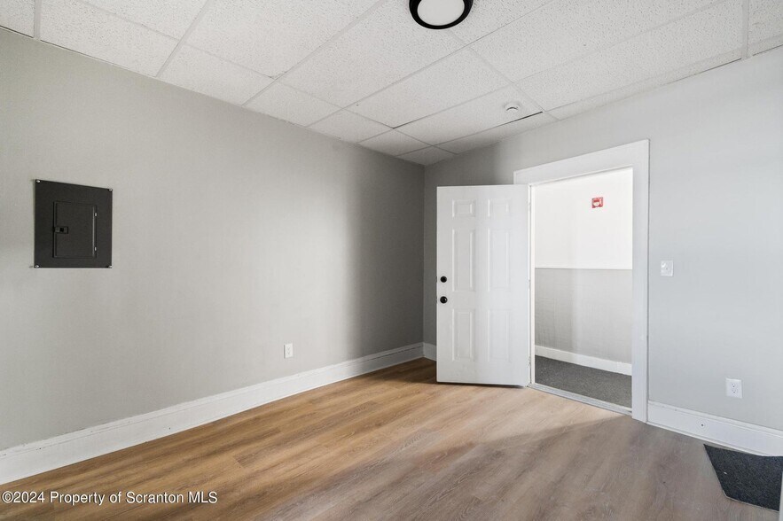 More Photos Of 200-202 N Main Ave, Scranton Apartments For Lease