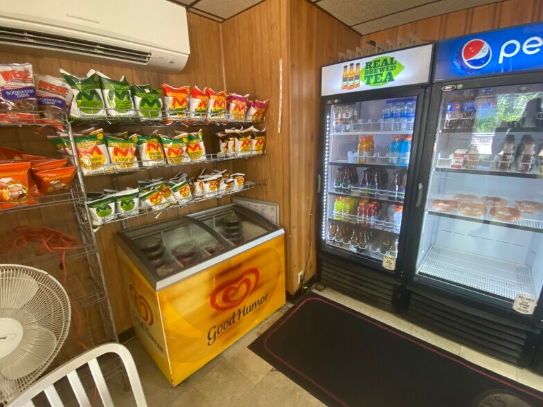 More Photos Of 122 E Poplar St, Nanticoke Restaurant For Sale