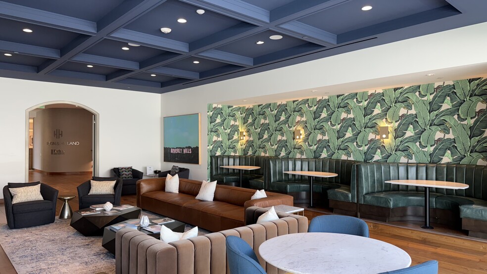 More Photos Of 243 N Canon Dr, Beverly Hills Office For Lease