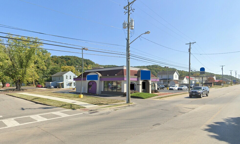 More Photos Of 763 Chestnut St, Nelsonville General Retail For Sale