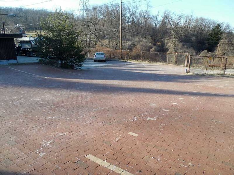 More Photos Of 700-710 Lebanon Rd, West Mifflin Warehouse For Sale