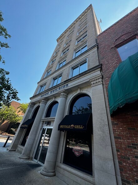 More Photos Of 327 Main St, Greenwood Office For Sale