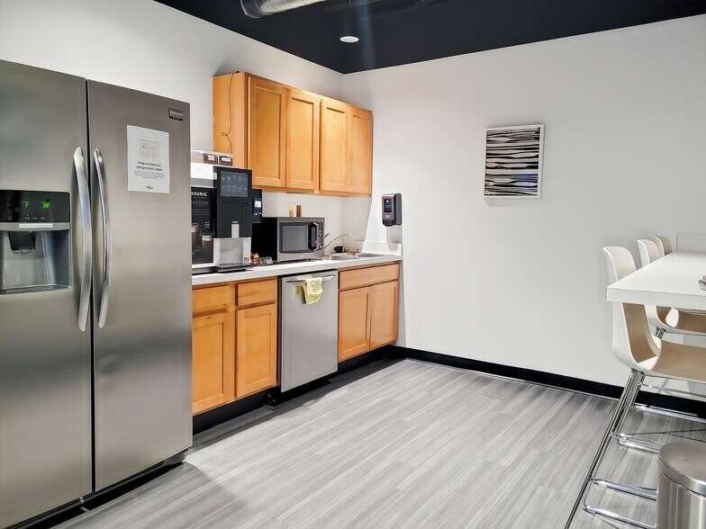 More Photos Of 350 Terry St, Longmont Coworking Space