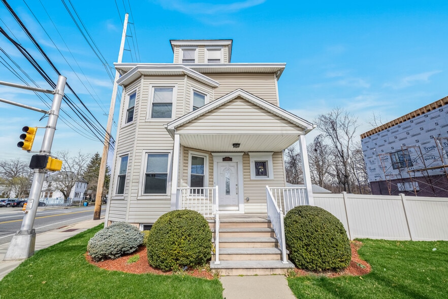 More Photos Of 1246 McBride Ave, Woodland Park Multifamily For Sale