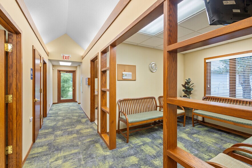 More Photos Of 3850 Glenkerry Ct, Portage Medical For Sale