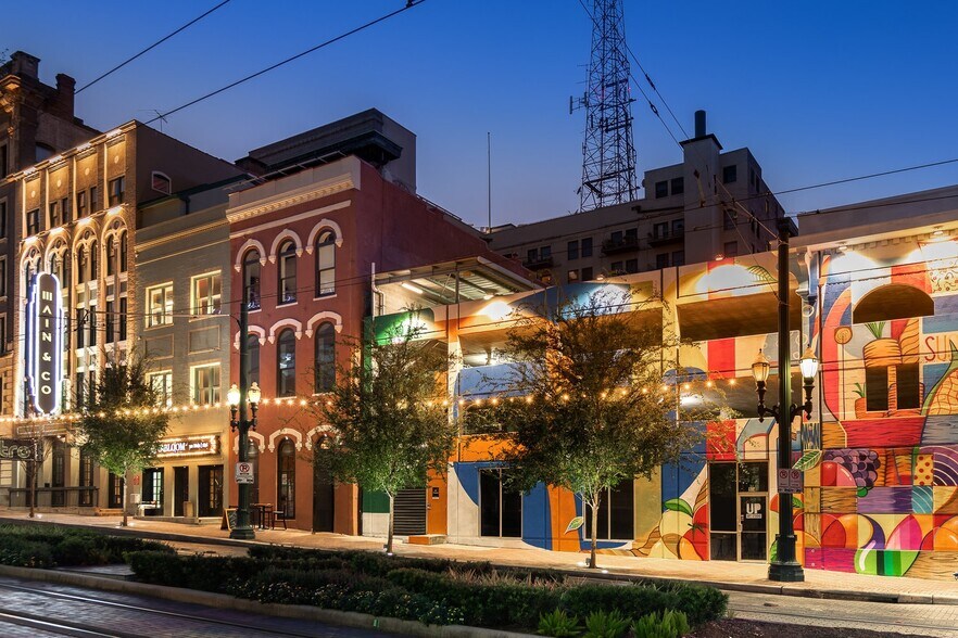 More Photos Of 114 Main St, Houston Loft Creative Space For Lease