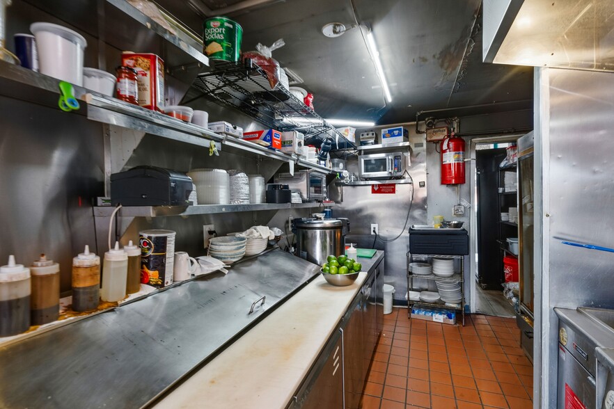 More Photos Of 379 Sunrise Hwy, Lynbrook Storefront Retail Office For Sale