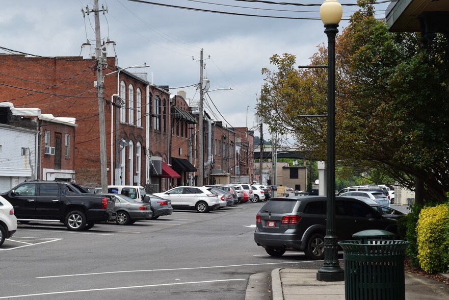 110-depot-st-dalton-ga-30720-retail-for-lease-cityfeet