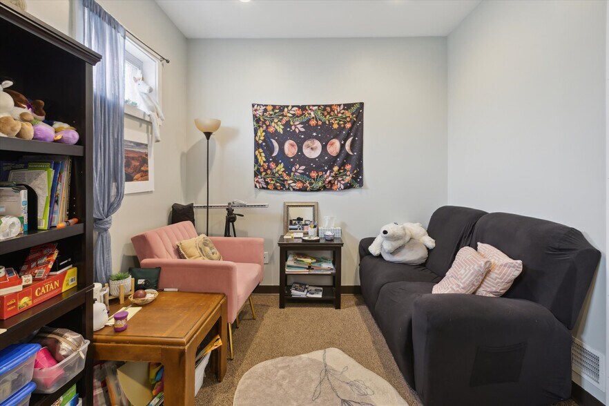 More Photos Of 615 S Euclid Ave, Bay City Medical For Sale