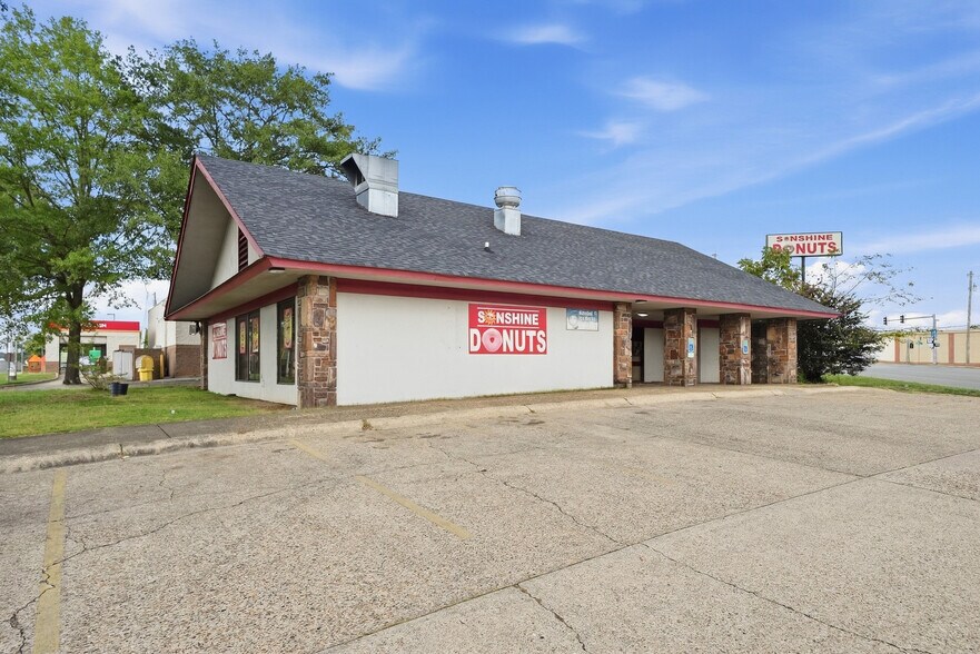 More Photos Of 609 N Main St, Benton Fast Food For Sale