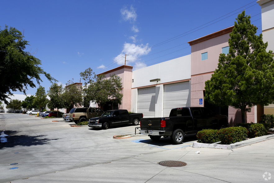 Primary Photo Of 18501 Collier Ave, Lake Elsinore Warehouse For Lease