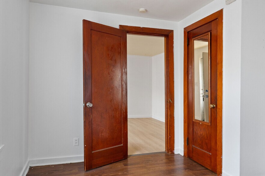 More Photos Of 301 Squires Ave, Endicott Apartments For Sale