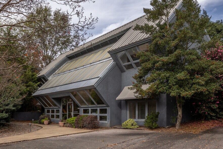 More Photos Of 850 W Morgan St, Raleigh Loft Creative Space For Sale