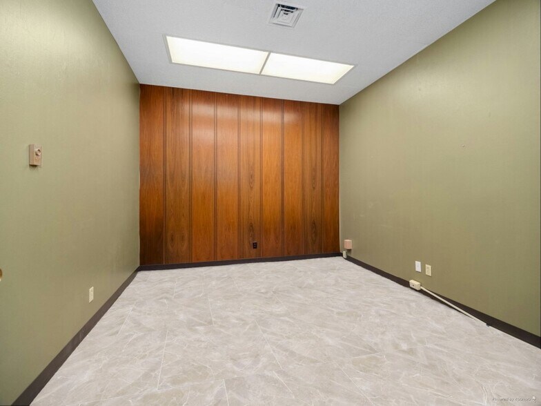 More Photos Of 622 S Calhoun St, Fort Wayne Office For Sale