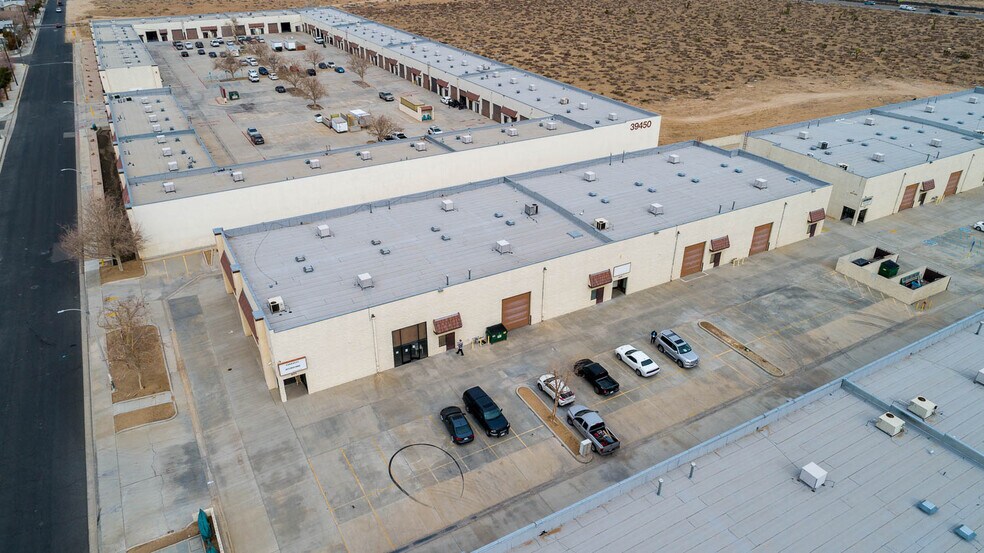 More Photos Of 39360 3rd St E, Palmdale Warehouse For Lease
