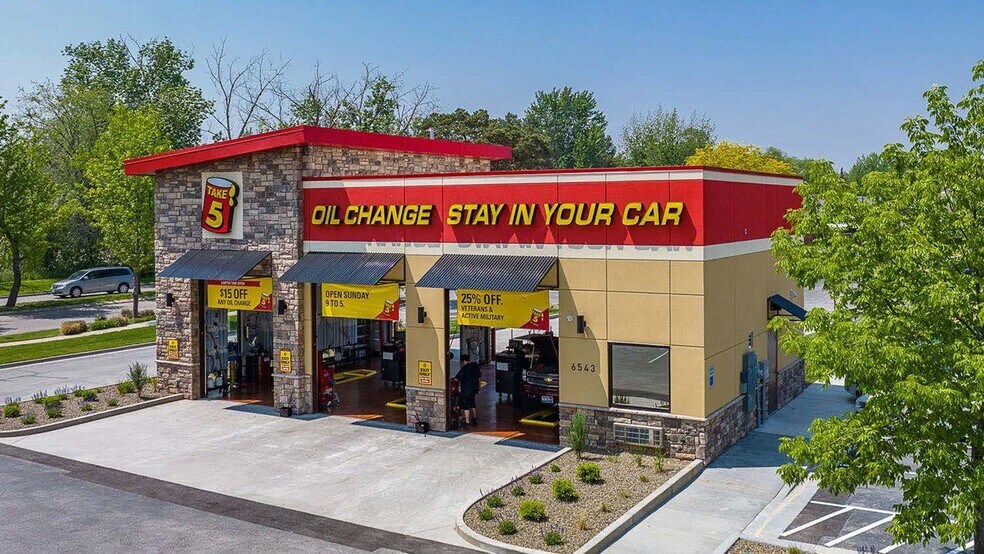 Primary Photo Of 484 FM 646 Rd W, Dickinson Auto Repair For Sale