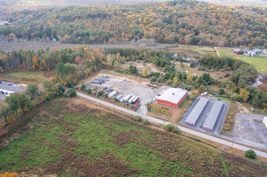 More Photos Of 4 Nora Ln, Pomfret Warehouse For Sale