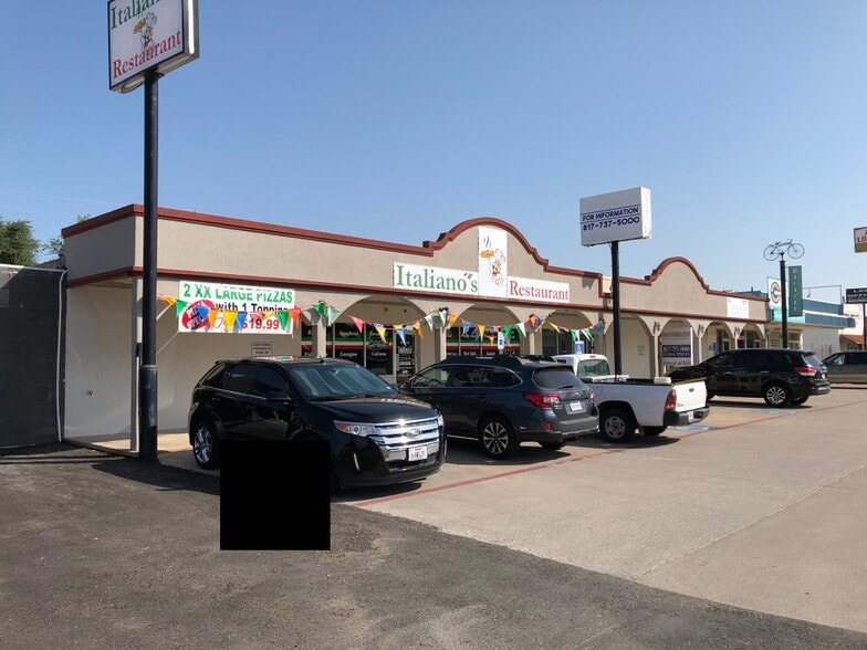 Primary Photo Of 5436 River Oaks Blvd, River Oaks Restaurant For Lease