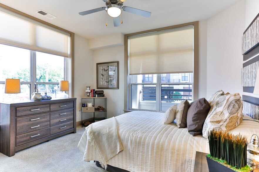 More Photos Of 1750 Camden Rd, Charlotte Apartments For Lease