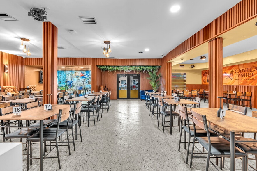 More Photos Of 365 N Royal Poiciana Blvd, Miami Springs Restaurant For Sale