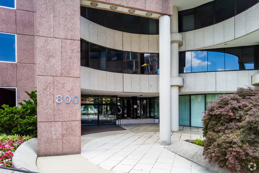 More Photos Of 800 9th St SW, Washington Office For Lease