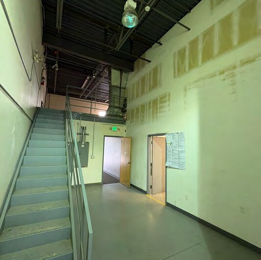 More Photos Of 12001 E 33rd Ave, Aurora Warehouse For Lease