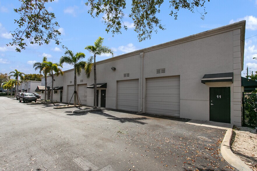 More Photos Of 1011 NW 51st St, Fort Lauderdale Unknown For Lease