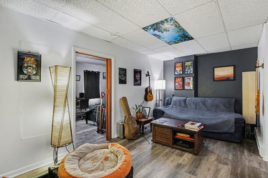 More Photos Of 31 N Washington St, Oxford Storefront Retail Residential For Sale