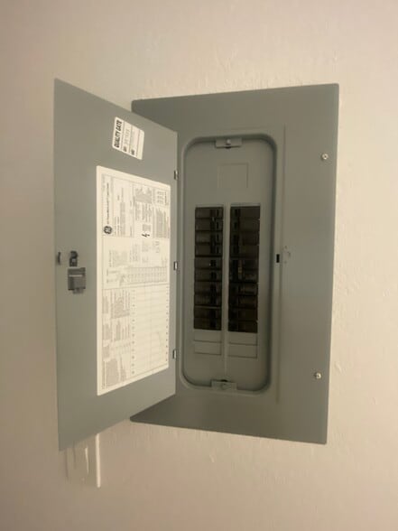 More Photos Of 401 SW 7th Ave, Fort Lauderdale Apartments For Sale