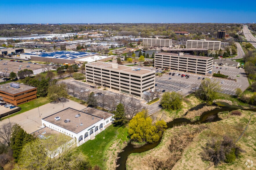 More Photos Of 7505 Metro Blvd, Edina Office For Lease