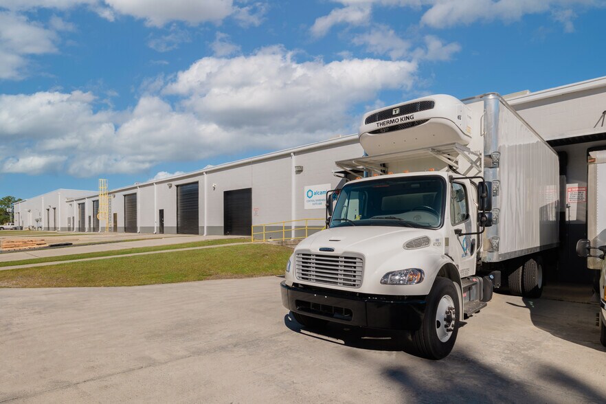 More Photos Of 1519 N 23rd St, Wilmington Industrial For Lease