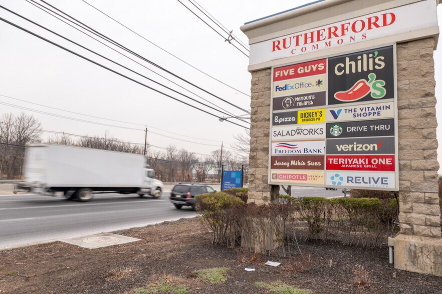 More Photos Of 84 Rt 17, East Rutherford General Retail For Lease