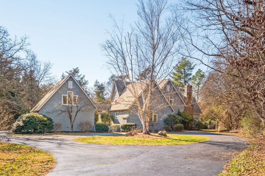More Photos Of 112 Blue Chickory Ln, Nellysford Specialty For Sale