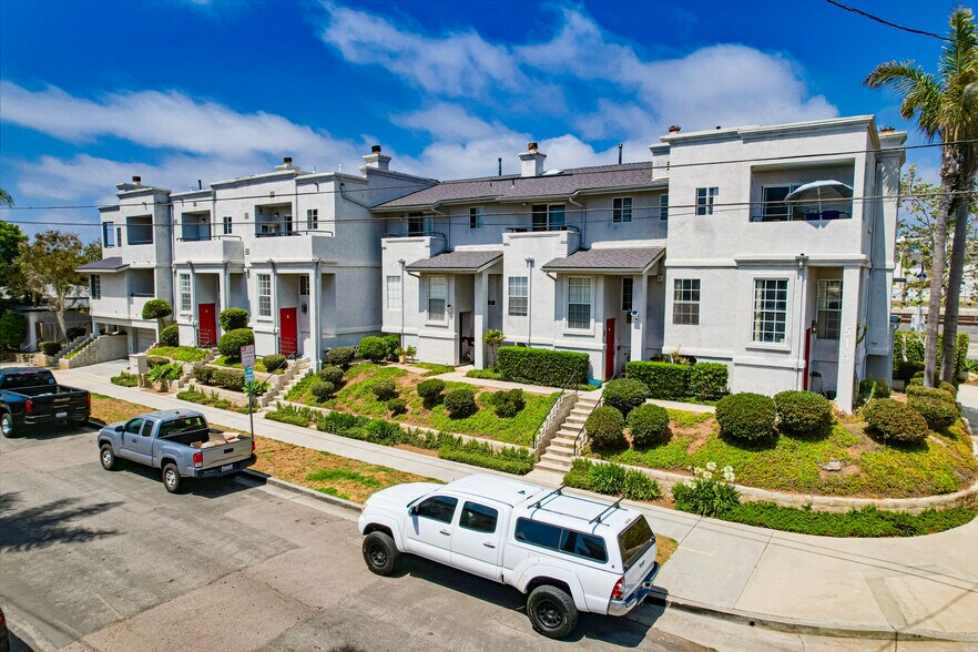 More Photos Of 514 S Myers St, Oceanside Apartments For Sale