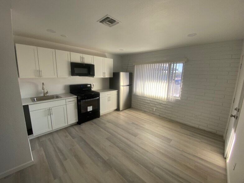 More Photos Of 9201 N 12th St, Phoenix Apartments For Sale