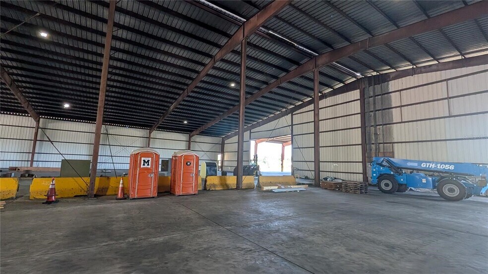 More Photos Of 1509 S Byron Butler Pky, Perry Manufacturing For Lease
