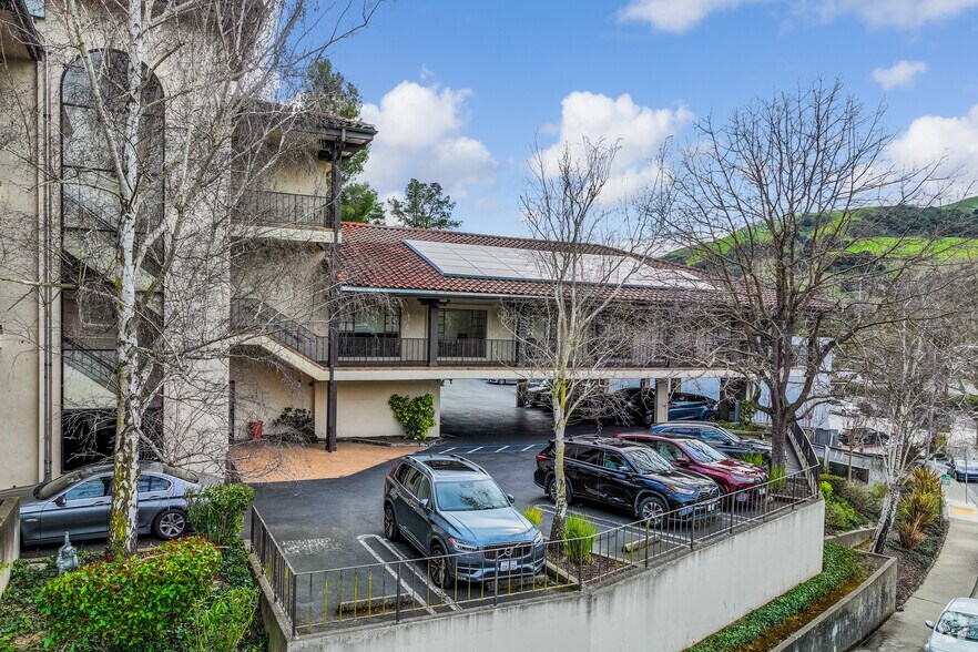 More Photos Of 89 Davis Rd, Orinda Medical For Sale
