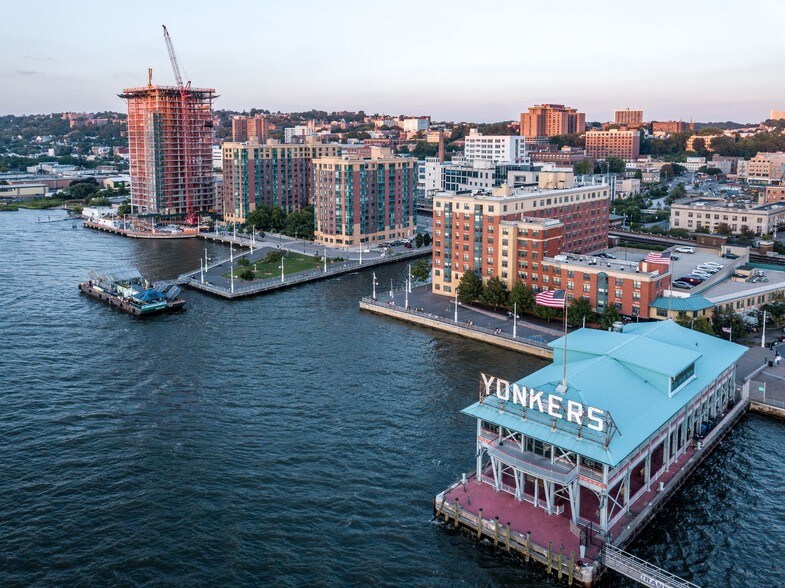 More Photos Of 1 Van Der Donck St, Yonkers Apartments For Lease