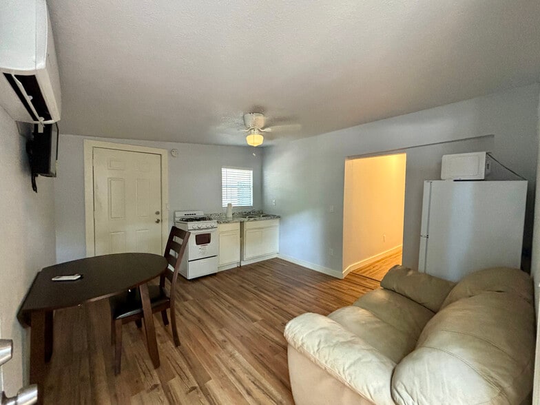 More Photos Of 3600 Reading St, Bacliff Manufactured Housing Mobile Home Park For Sale