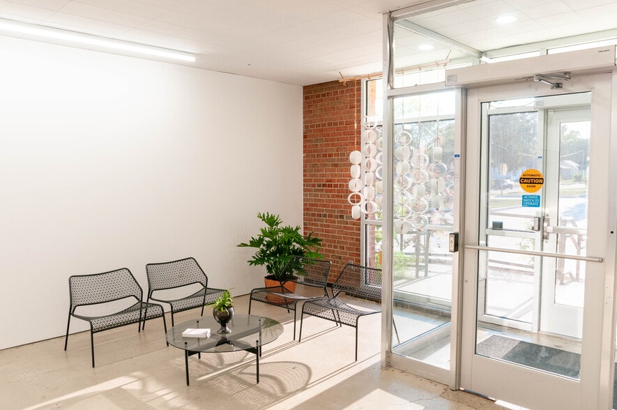 More Photos Of 22005 Van Dyke Ave, Warren Public Library For Lease