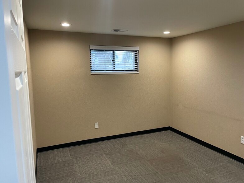 More Photos Of 6301 E 71st Ave, Commerce City Warehouse For Sale