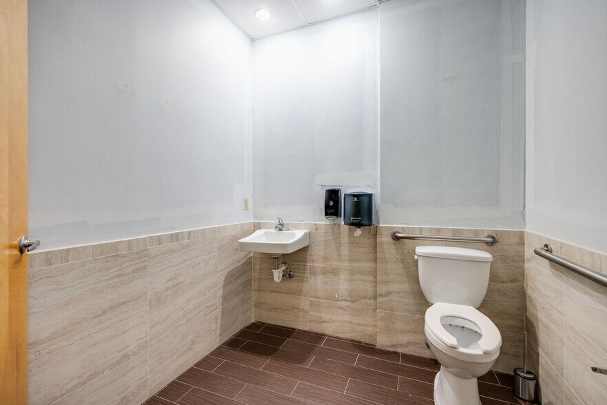 More Photos Of 2271 Gunbarrel Rd, Chattanooga Unknown For Lease