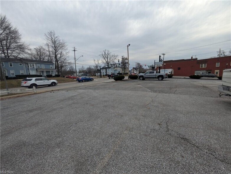 More Photos Of 923 E 16th St, Ashtabula Specialty For Sale