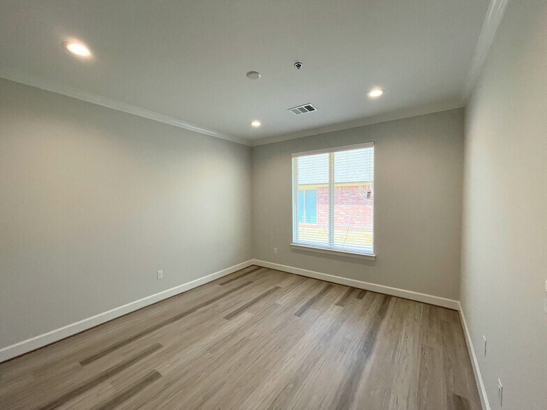 More Photos Of 400 Stonebrook Pky, Frisco Medical For Lease