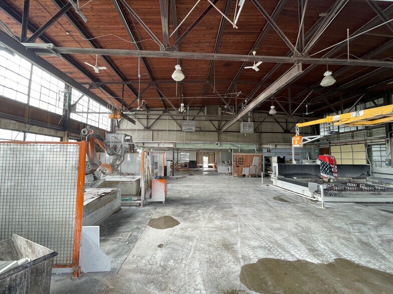 More Photos Of 1150 Maxwell Ave, Evansville Unknown For Lease