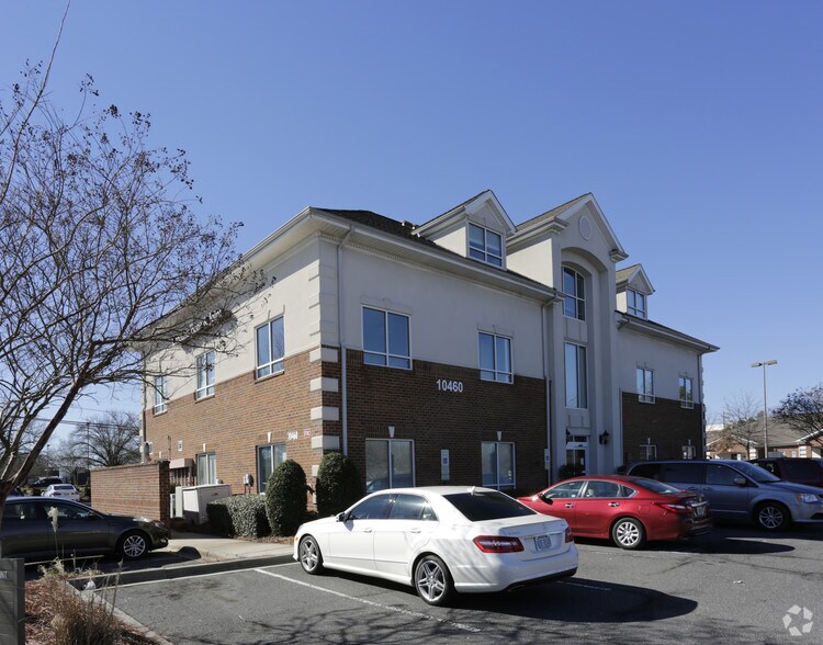 More Photos Of 10460 Park Rd, Charlotte Medical For Lease