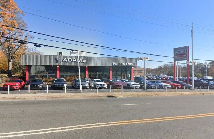 Primary Photo Of 6501 South Blvd, Charlotte Auto Dealership For Sale