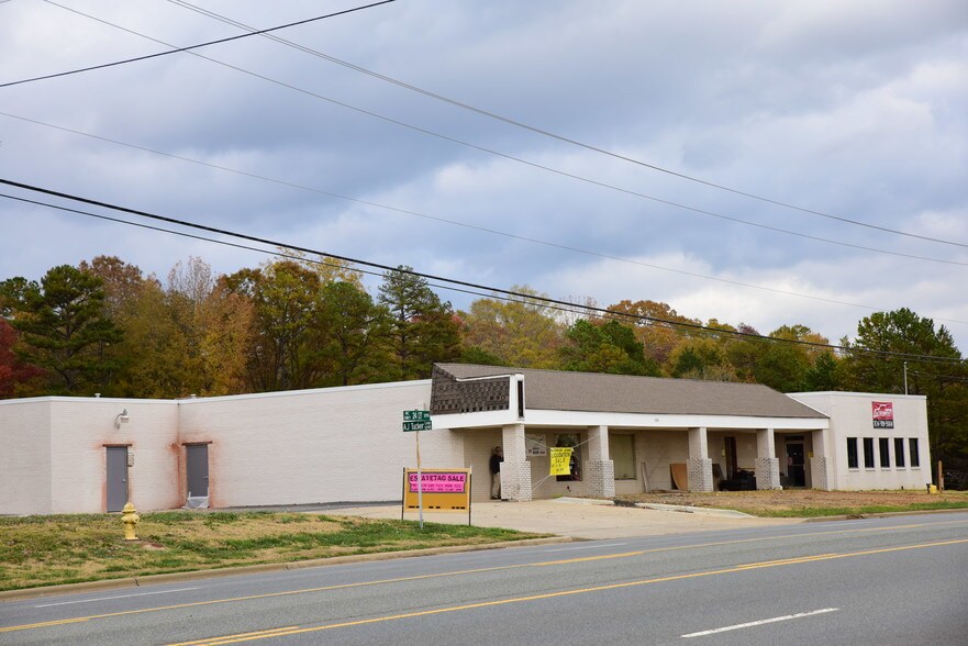 More Photos Of 1327-2000 Aj Tucker Loop, Midland Showroom For Lease