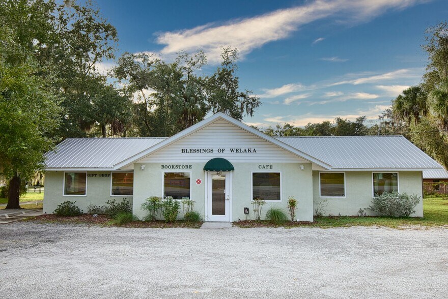 Primary Photo Of 667 3rd Ave, Welaka Freestanding For Sale